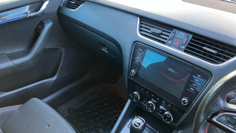 Skoda Octavia 2.0 TSI vRS 5dr DSG Petrol Hatchback